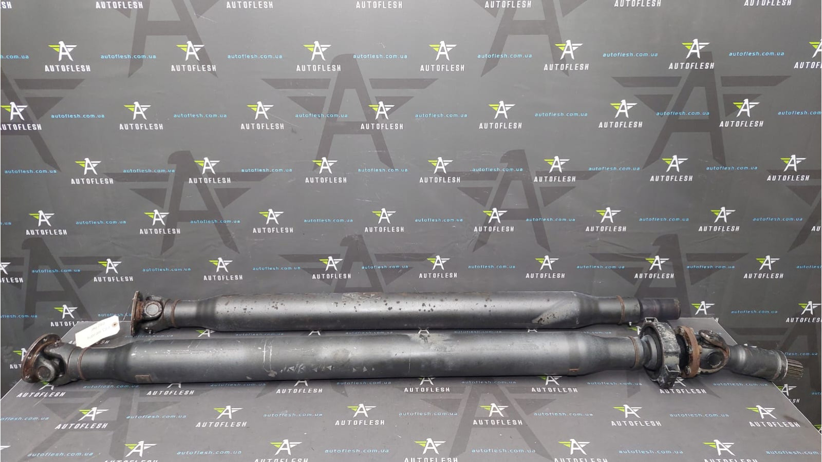 Кардан в сборе A4604100222, A6734107004, A6734103604 Mercedes T2 609D Vario Rex бу Кардан в сборе A4604100222, A6734107004, A6734103604 Mercedes T2 609D Vario Rex бу